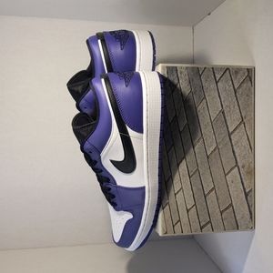 Air Jordan 1 Court Purple